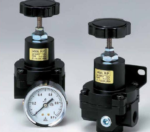 氣動(dòng)控制閥設(shè)備，蒸氣調(diào)節(jié)閥與液壓調(diào)節(jié)閥有什么不同？